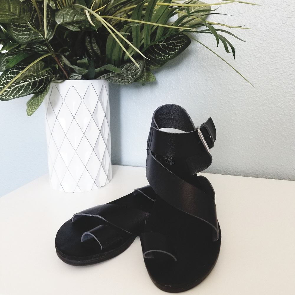 Mossimo sandals
